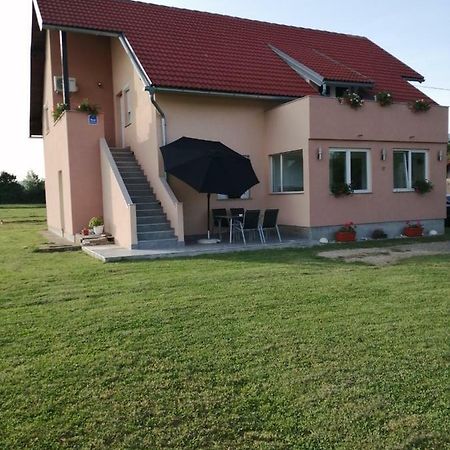 Appartamento Apartman Vidovic Korenica Esterno foto