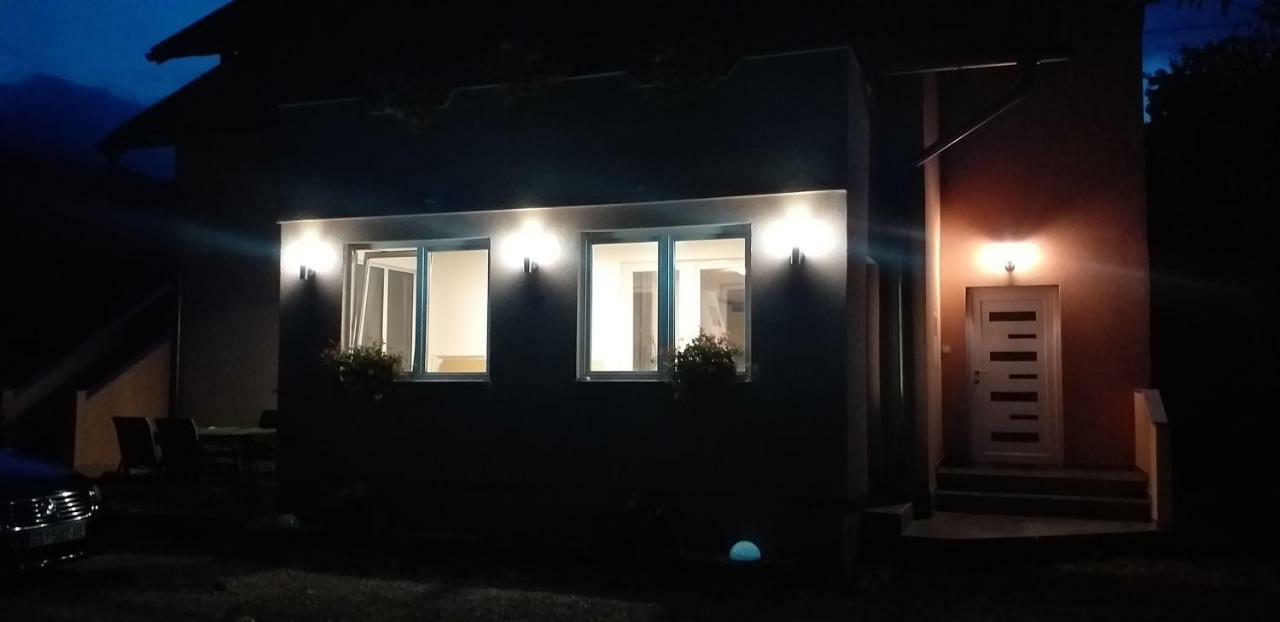 Appartamento Apartman Vidovic Korenica Esterno foto